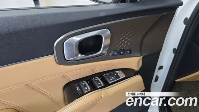 Kia Sorento 2022 — Photo 15/32