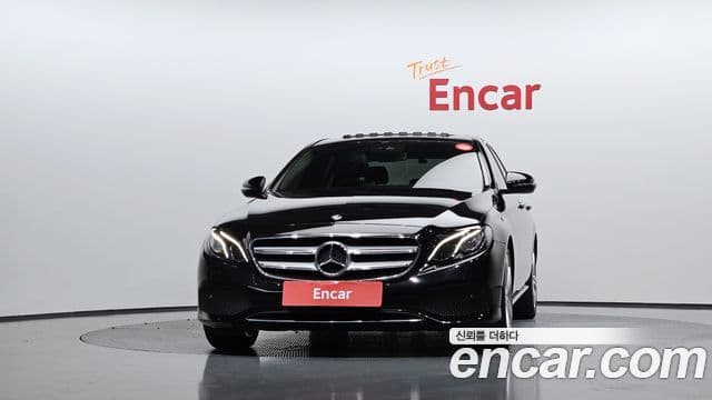 Mercedes-Benz E-Class 2018 — Фото 3/20