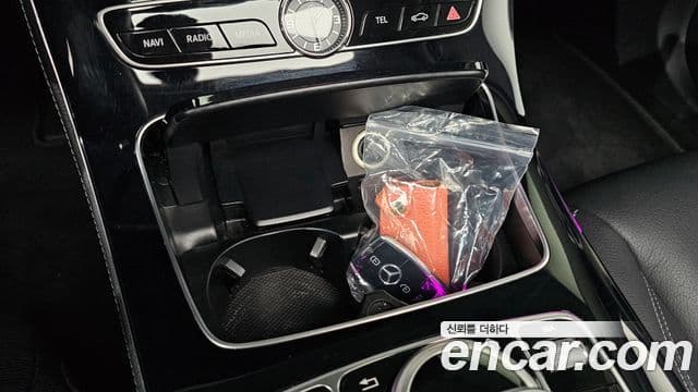 Mercedes-Benz E-Class 2018 — Фото 16/20