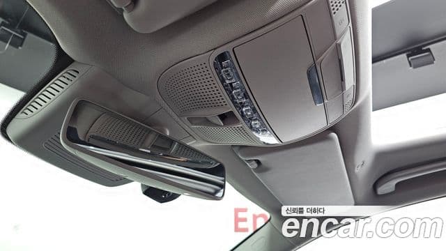 Mercedes-Benz E-Class 2018 — Фото 17/20