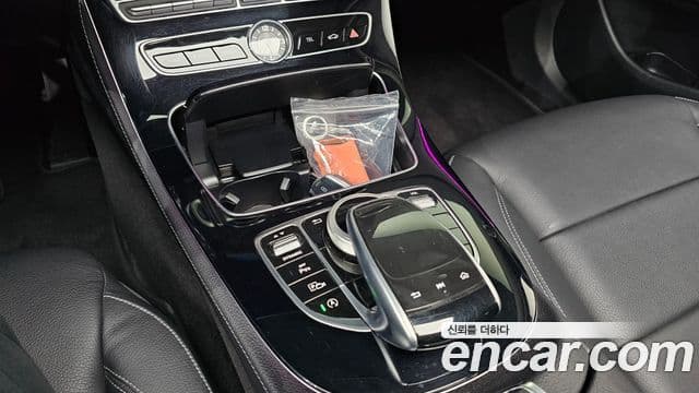 Mercedes-Benz E-Class 2018 — Фото 19/20