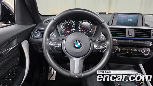 BMW 1 Series 2018 — Фото 14/20