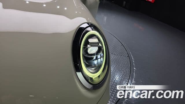 Mini Cooper 2021 — Şəkil 16/33