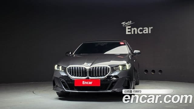 BMW 5 Series 2025 — Şəkil 6/37