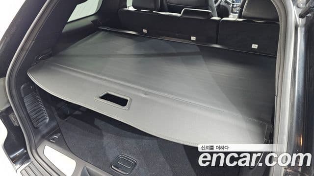 Jeep Grand Cherokee 2019 — Şəkil 16/35