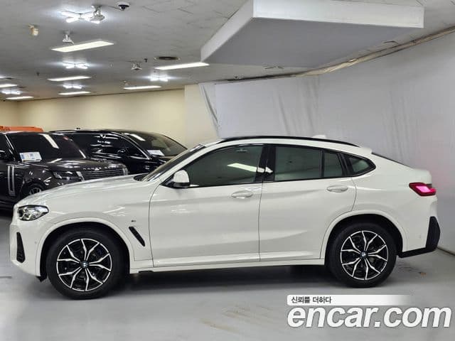 BMW X4 2022 — Photo 17/20