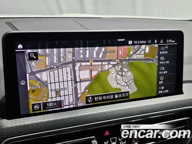 BMW X4 2022 — Photo 10/20