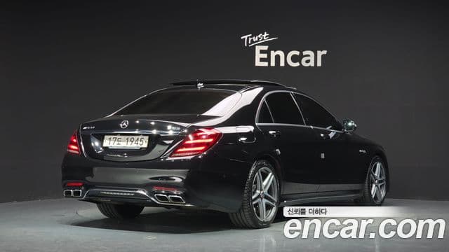 Mercedes-Benz S-Class 2018 — Photo 33/37