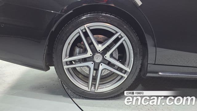 Mercedes-Benz S-Class 2018 — Photo 1/37