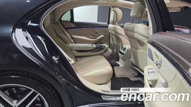 Mercedes-Benz S-Class 2018 — Photo 7/37