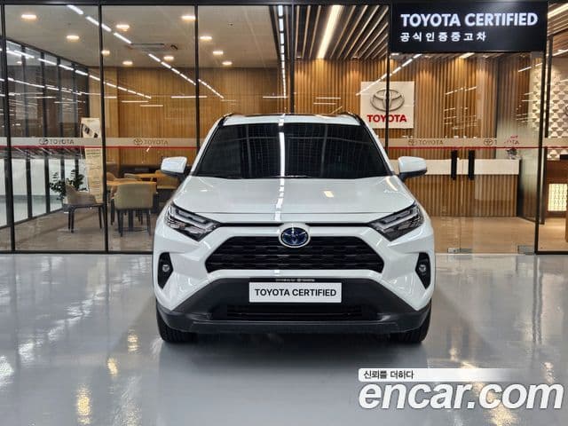 Toyota RAV4 2024 — Photo 9/18
