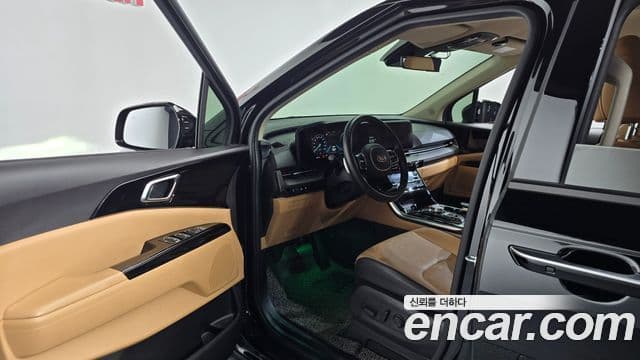 Kia Carnival 2021 — Фото 10/20