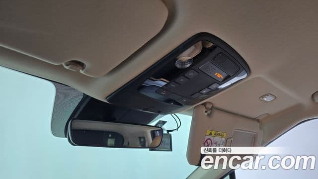 Kia Carnival 2021 — Фото 15/20