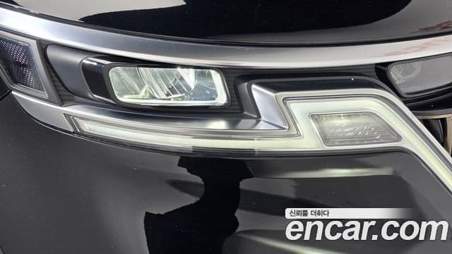 Kia Carnival 2021 — Şəkil 16/34