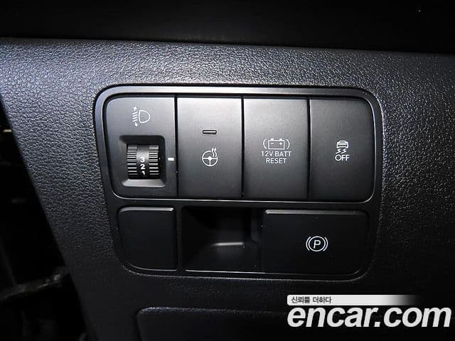 Hyundai Staria 2024 — Photo 18/18