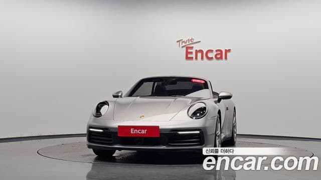 Porsche 911 2020 — Photo 29/36