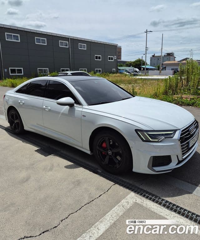 Audi A6 2021 — ფოტო 3/20