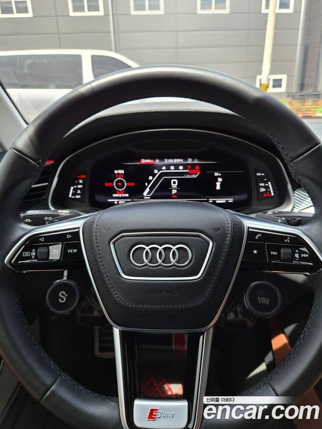 Audi A6 2021 — ფოტო 2/20