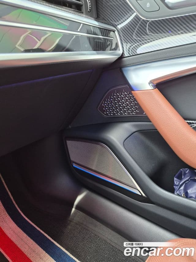 Audi A6 2021 — ფოტო 8/20