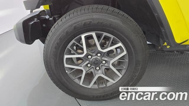Jeep Wrangler 2024 — Şəkil 19/31