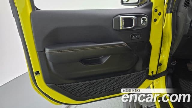 Jeep Wrangler 2024 — Şəkil 13/31
