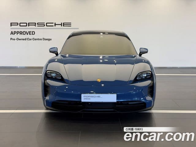Porsche Taycan 2024 — ფოტო 8/20