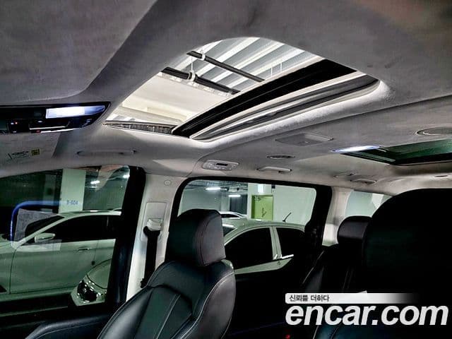 Hyundai Staria 2021 — Photo 5/17