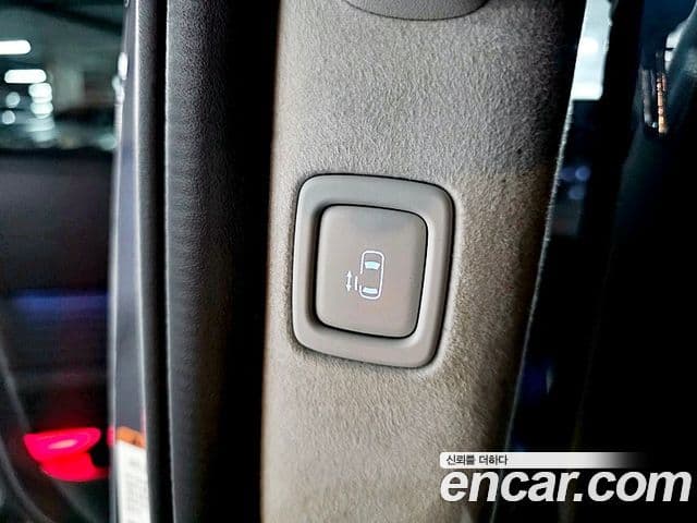 Hyundai Staria 2021 — Photo 7/17