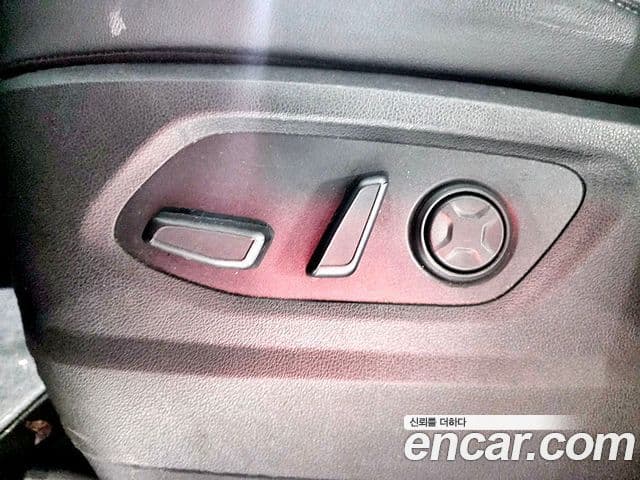 Hyundai Staria 2021 — Photo 8/17