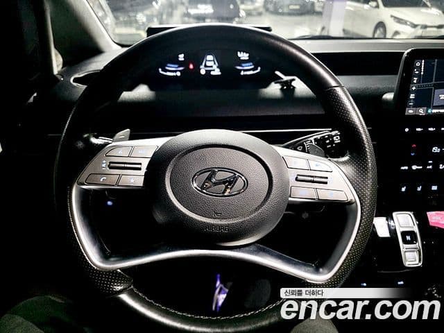 Hyundai Staria 2021 — Photo 2/17