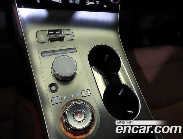 Genesis GV70 2024 — Photo 18/20