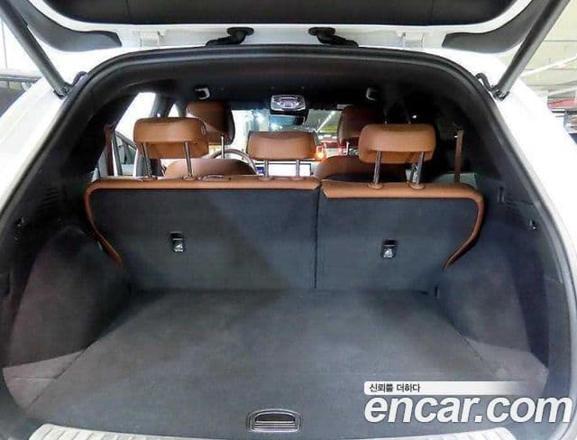 Genesis GV70 2024 — Photo 8/20