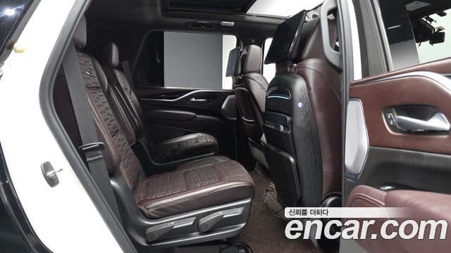 Cadillac Escalade 2022 — Şəkil 22/36