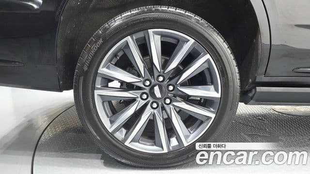 Cadillac Escalade 2022 — Şəkil 11/36