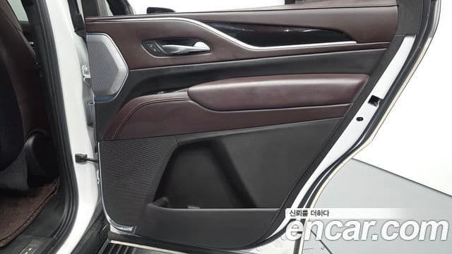 Cadillac Escalade 2022 — Şəkil 20/36