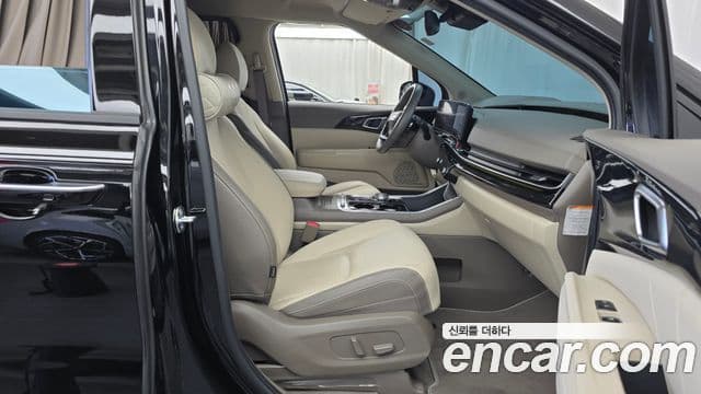 Kia Carnival 2025 — Фото 11/20