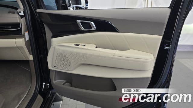 Kia Carnival 2025 — ფოტო 27/40