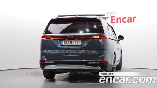 Kia Carnival 2020 — Фото 4/20