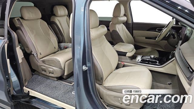Kia Carnival 2020 — Фото 12/20