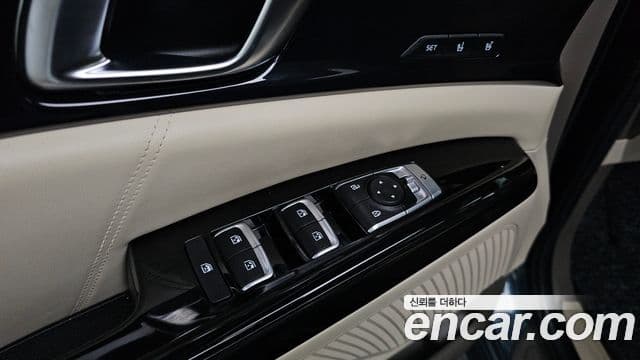 Kia Carnival 2020 — Фото 17/20