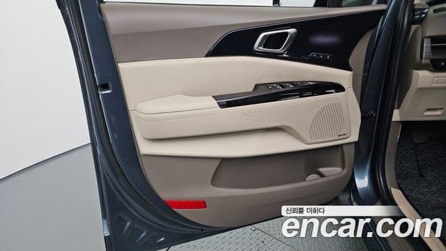 Kia Carnival 2020 — Şəkil 7/31
