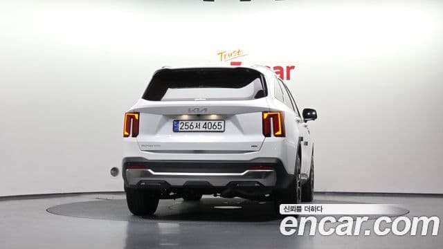 Kia Sorento 2024 — ფოტო 8/20