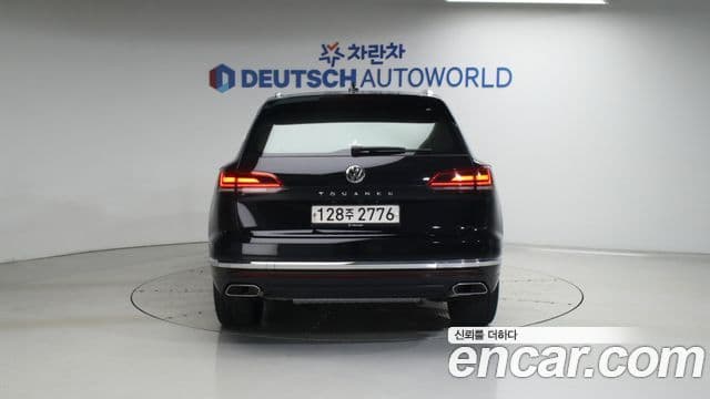 Volkswagen Touareg 2020 — Photo 2/20
