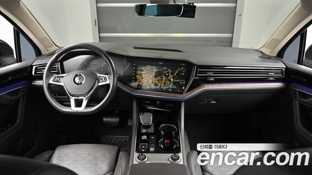 Volkswagen Touareg 2020 — Photo 5/20