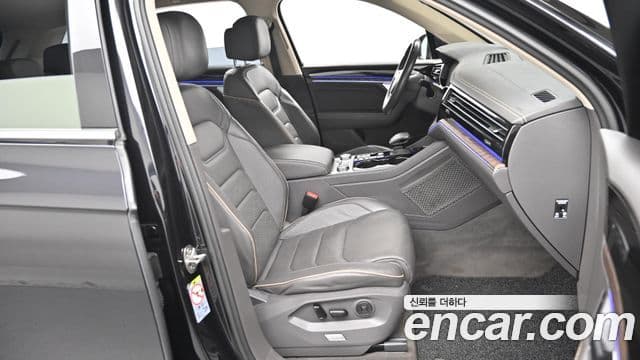 Volkswagen Touareg 2020 — Photo 11/20