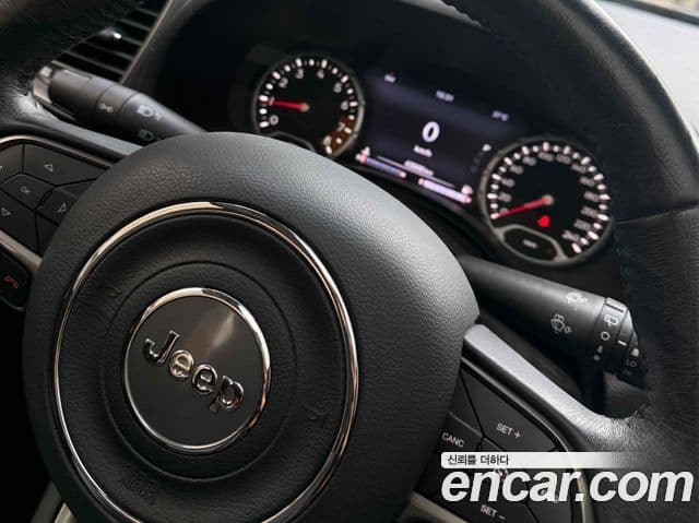 Jeep Renegade 2021 — Şəkil 7/8