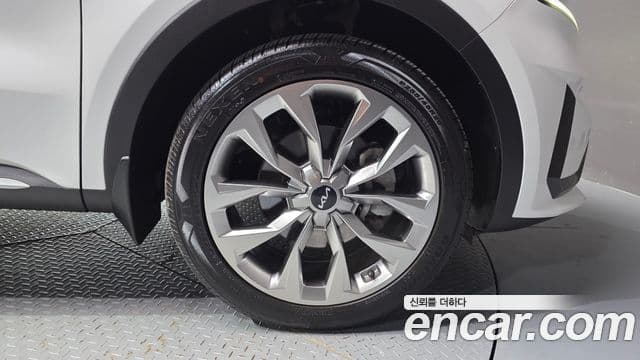 Kia Sorento 2023 — Photo 26/36