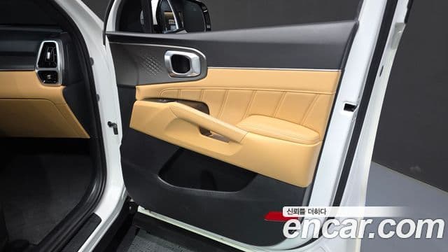 Kia Sorento 2023 — Photo 23/36