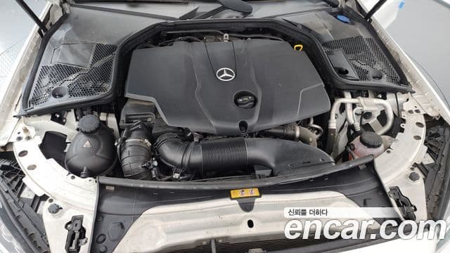Mercedes-Benz C-Class 2018 — Şəkil 9/20