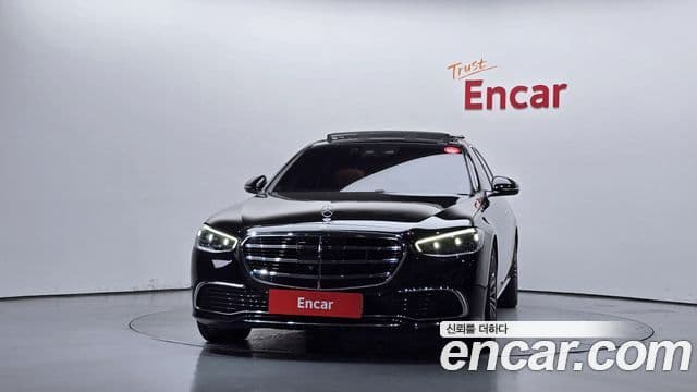 Mercedes-Benz S-Class 2024 — Photo 31/32